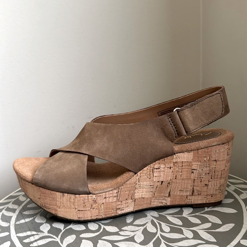 Single Shoe Clark’s Caslynn Shae Brown Wedge Sandal Sz 10 *LEFT SHOE ONLY*